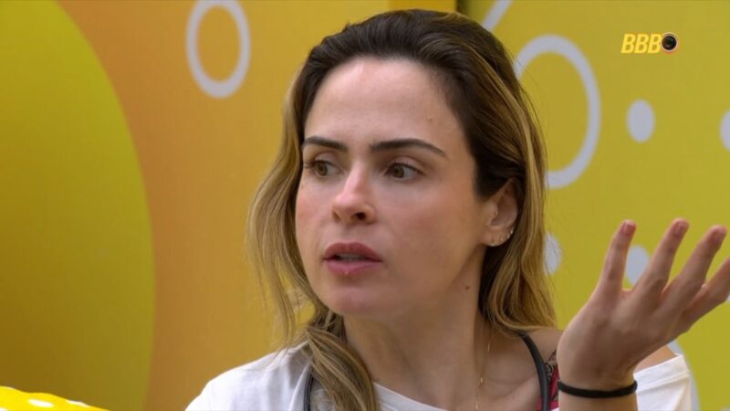 ‘BBB 26’: Soberba? Ana Paula alfineta produção e web citica: ‘Acha que manda’