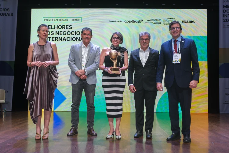 Bioeconomia ganha força nas exportações e destaca a 100% Amazonia no comércio global