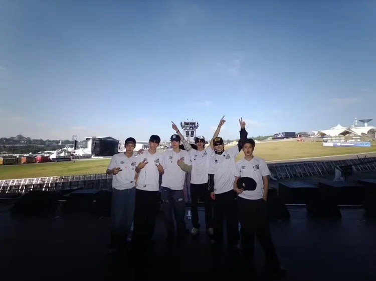 Blokecore e K-Pop: como a onda coreana invadiu o futebol brasileiro