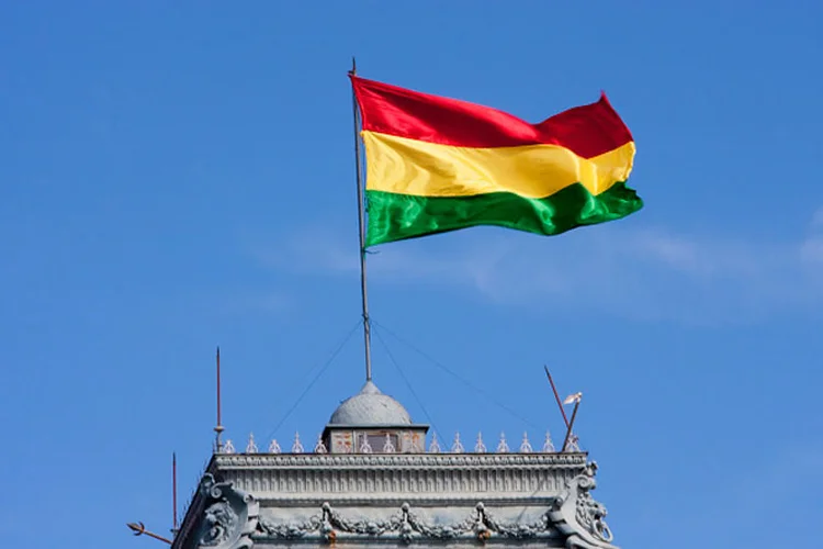 Bolívia vai às urnas para eleger governadores e prefeitos