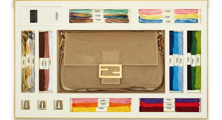 Bolsa de luxo ou projeto artesanal? Fendi relança baguette com kit para bordado