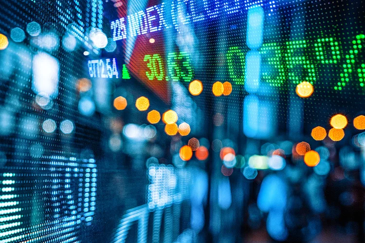 Bolsas globais apagam perdas da guerra e voltam a bater recordes