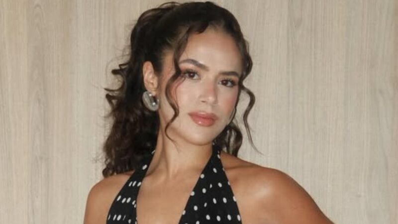 Bota de dedos? Maisa usa peça ‘polêmica’ em show e vira assunto na internet