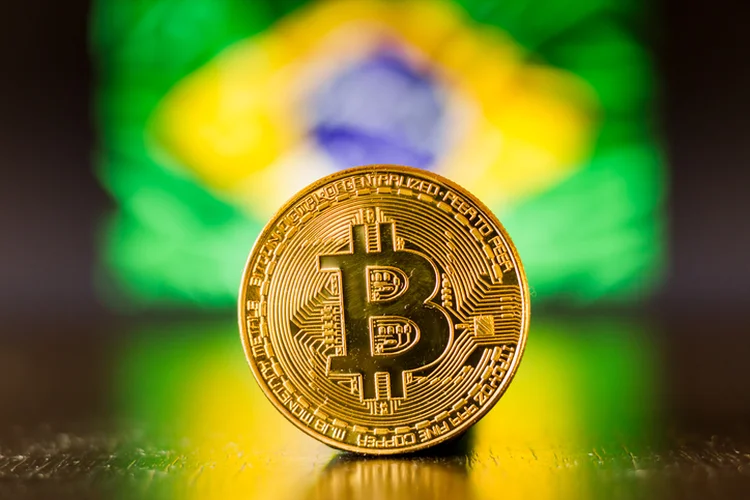 Brasil compra a queda do bitcoin e investe R$ 87 milhões em fundos cripto