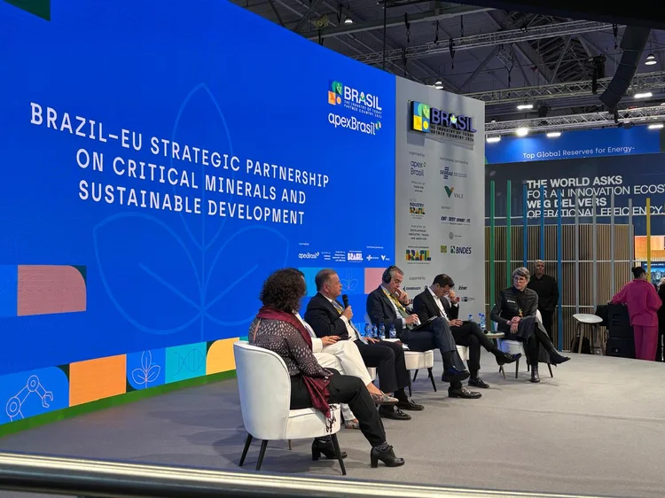 Brasil quer oferecer 'terras raras verdes' à Europa, diz presidente da Apex