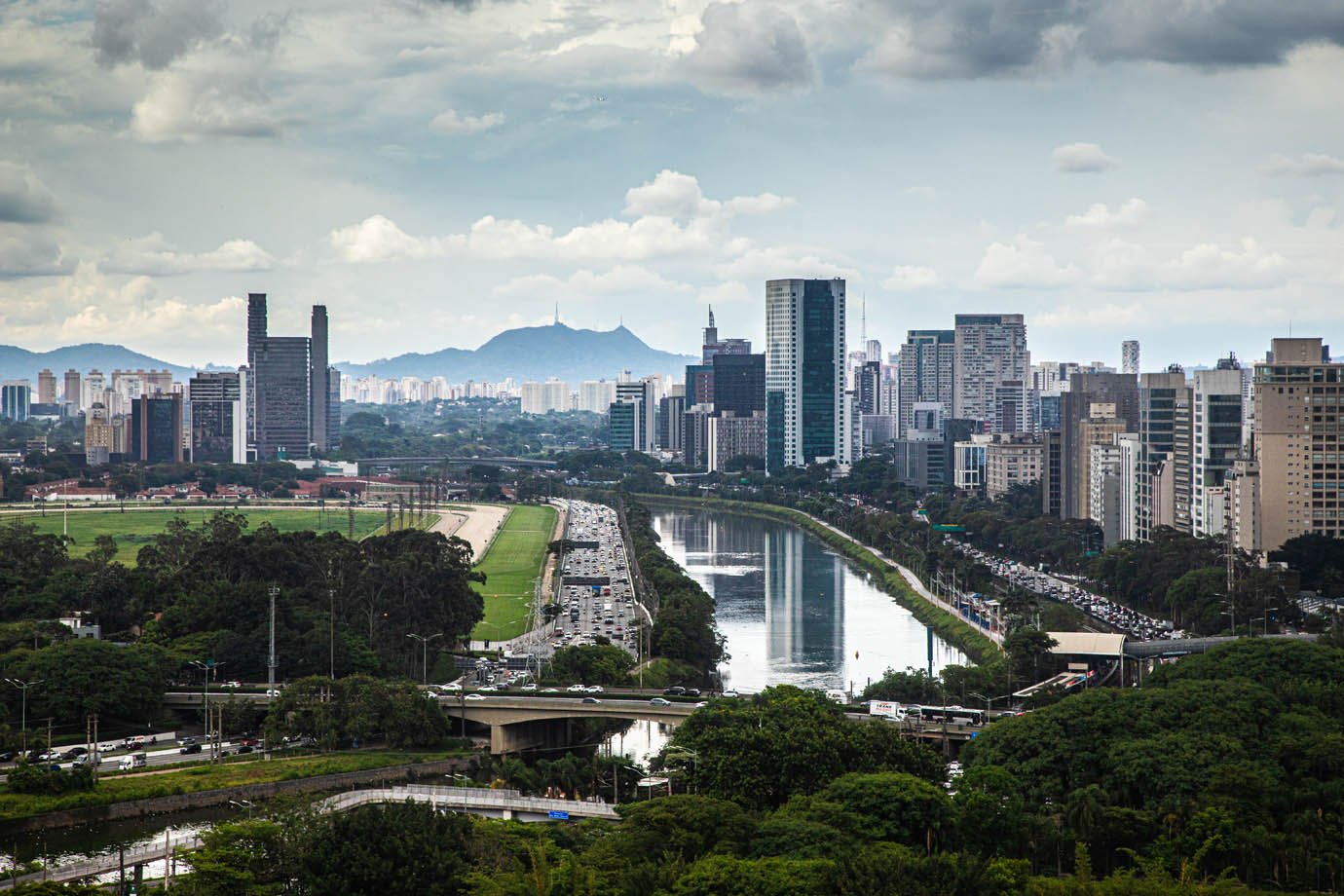 Brasil supera 'crise aguda' de liberdade de expressão após anos de hostilidade, diz estudo