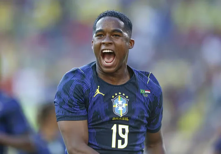 Brasil x Haiti: Seleção vai entrar em campo com camisa azul de marca que causou polêmica