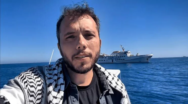 Brasileiro detido em flotilha rumo a Gaza será libertado por Israel neste sábado, diz ONG