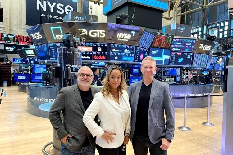 Brasileiros que investiram na SpaceX, de Elon Musk, tiveram lucro de quase 300%