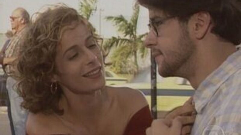 Briga de atriz e autor da Globo vem à tona com retorno de ‘Vira-Lata’: ‘Chata’