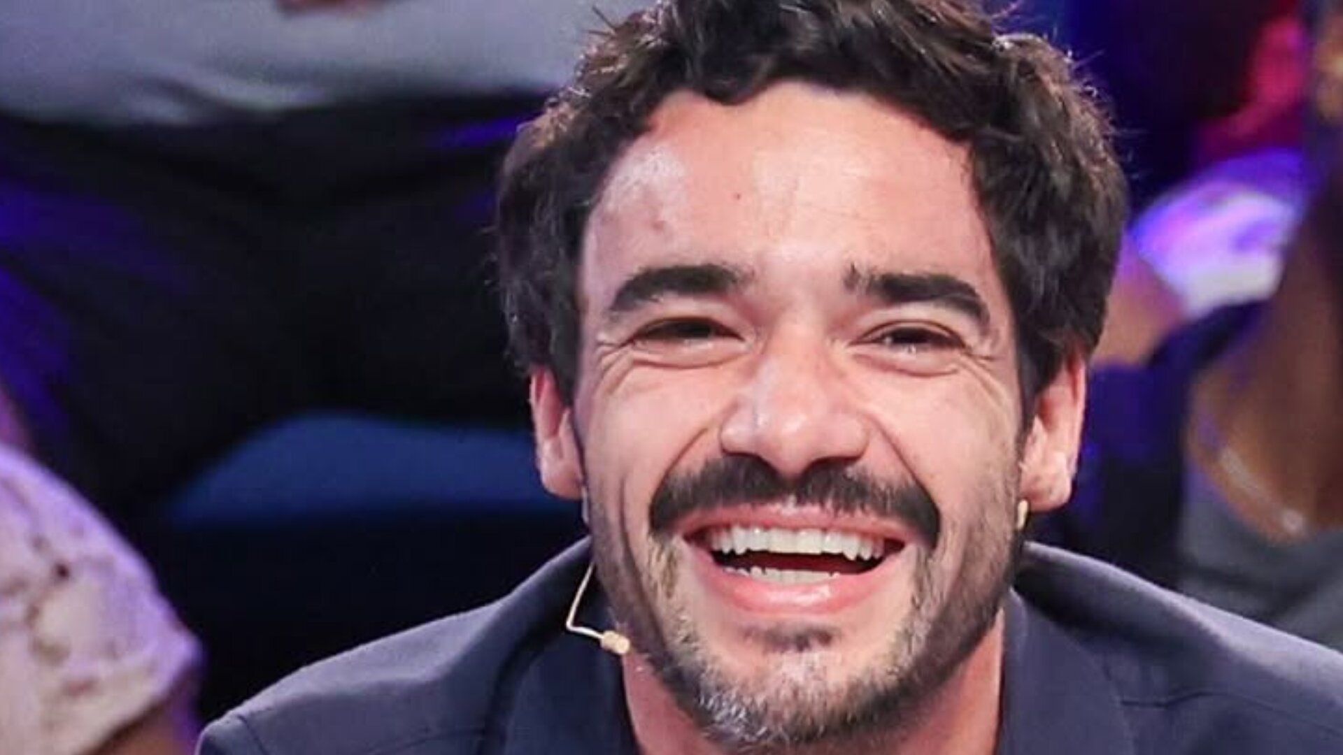 Caio Blat faz rara aparição pública com filho e surpreende público: ‘Iguais’