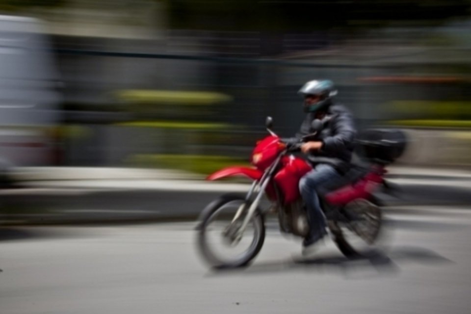 Câmara analisa relatório que define regras para trabalho por aplicativos