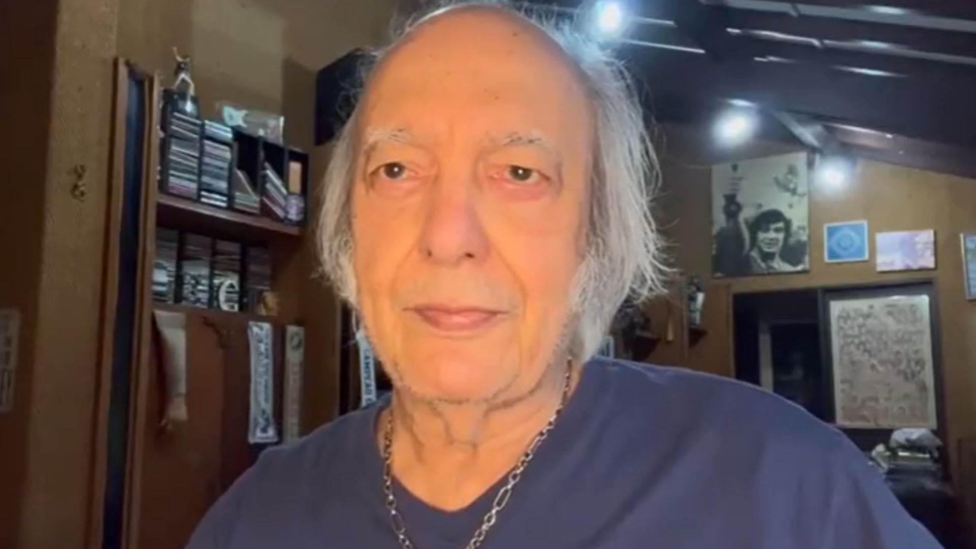 Cantor famoso morreu no Rio após luta contra síndrome rara; relembre a trajetória do artista
