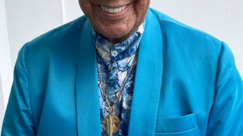 Cantor foi deputado e vereador antes de morrer de covid aos 84 anos