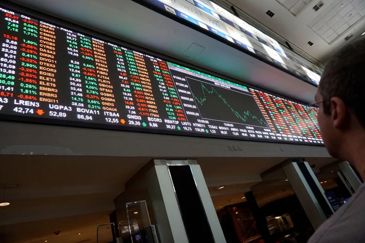 Capital estrangeiro na B3 resiste ao primeiro mês da guerra, mas desacelera