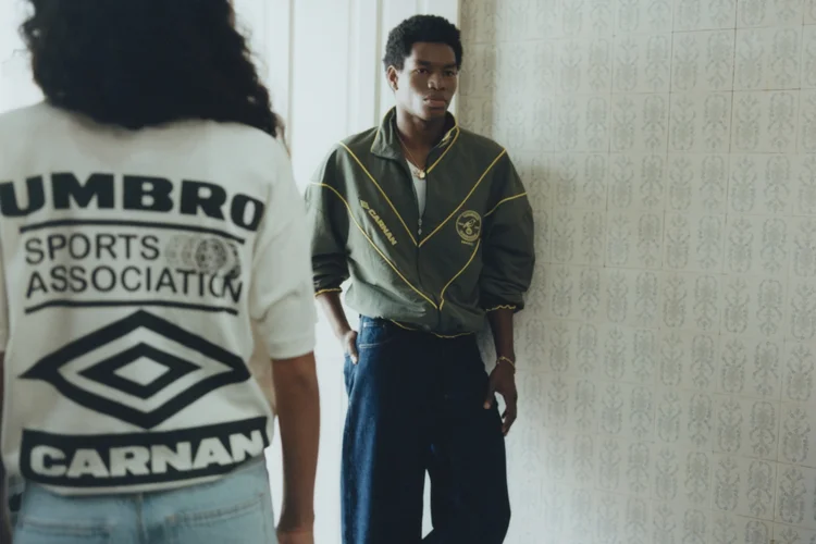 Carnan resgata nostalgia do futebol com a Umbro