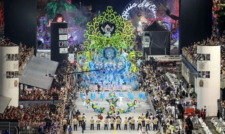 Carnaval 2026: ainda têm ingressos para os desfiles em SP?