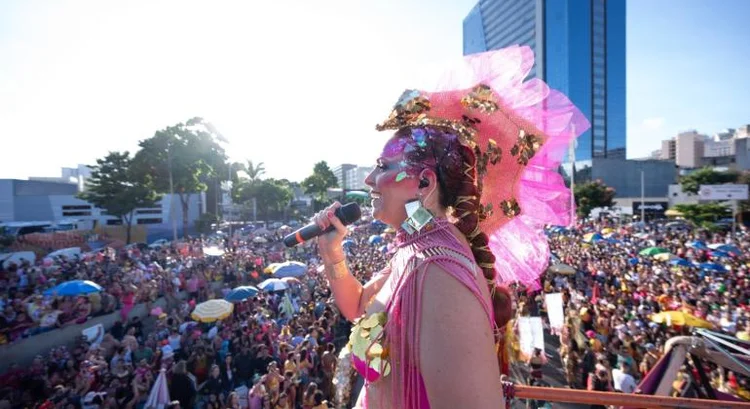 Carnaval 2026 em Belo Horizonte: blocos de rua hoje, domingo, 8 de fevereiro