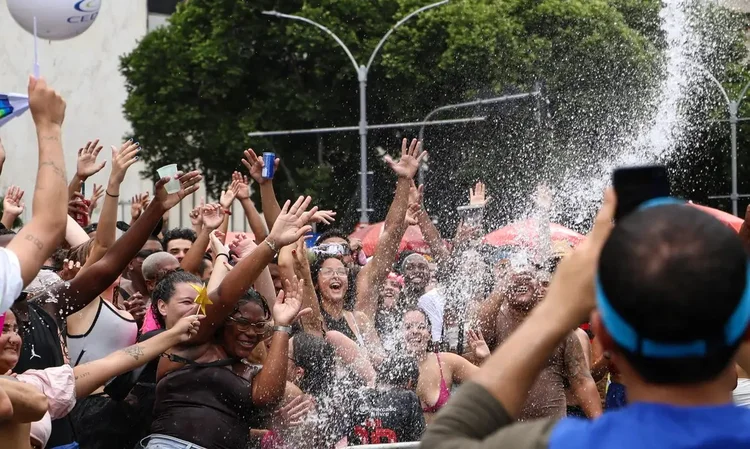 Carnaval 2026 no RJ: blocos de rua hoje, sábado, 7 de fevereiro