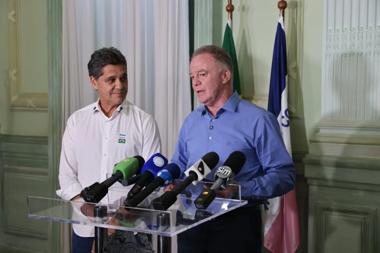 Casagrande anuncia que deixará o governo do ES e disputará o Senado