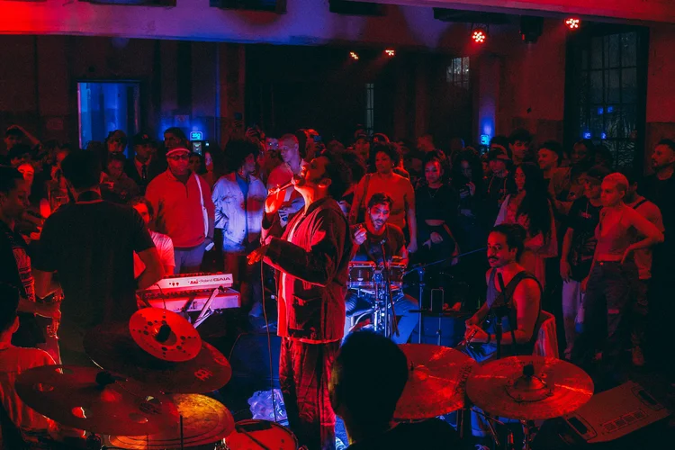 Central 1926: prédio abandonado no Centro de SP virou point do rap e do funk