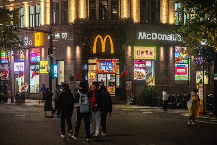 China amplia abertura econômica e registra alta no investimento estrangeiro em 2025