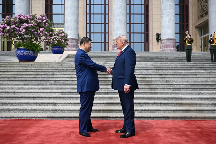 China concordou em comprar petróleo americano, afirma Trump após reunião com Xi