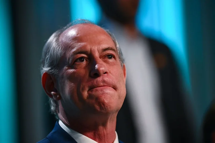 Ciro Gomes descarta candidatura à Presidência e confirma disputa no Ceará
