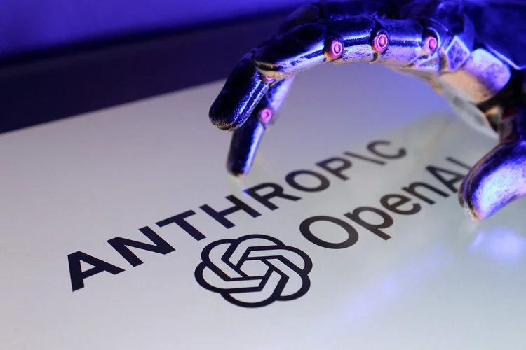 Claude x ChatGPT: Anthropic pode superar OpenAI com US$ 900 bilhões