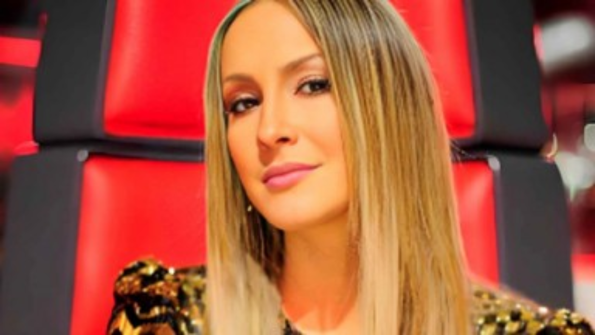 Claudia Leitte detona internautas com indiretas ‘sinceronas’