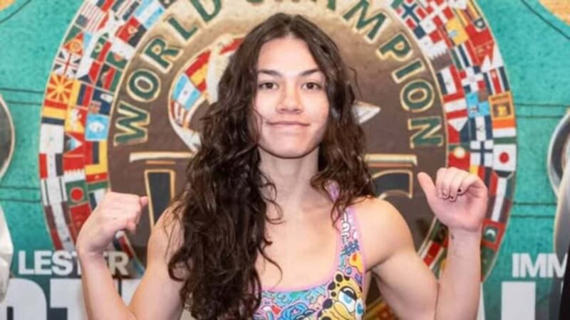 Com 19 anos, boxeadora entra em coma após nocaute com golpes graves