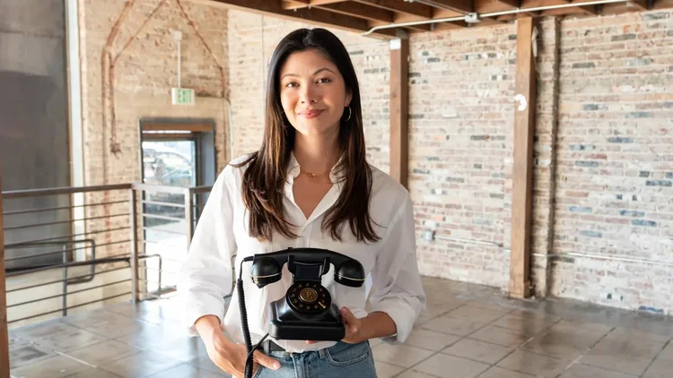 Com 29 anos, essa fundadora faturou US$ 789 mil e lucrou US$ 439 mil com um produto retrô