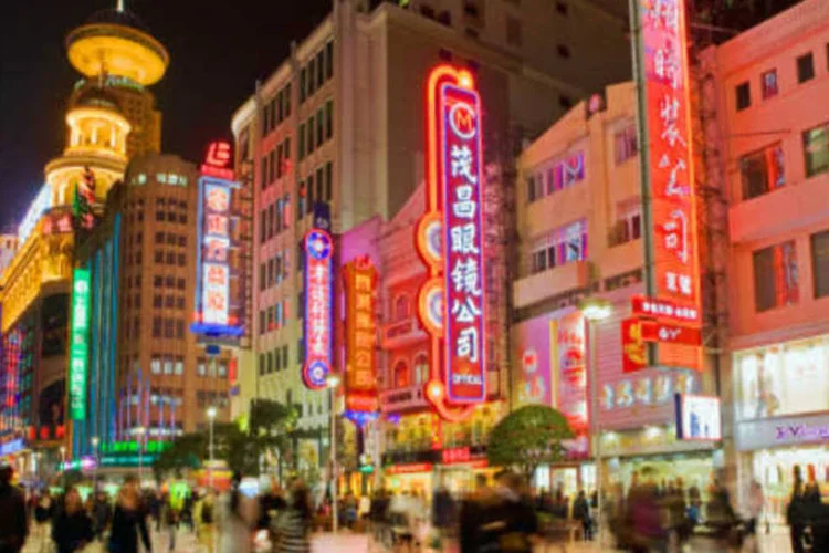 Comércio exterior da China cresce 18,3% no início de 2026 e supera 7,7 trilhões de yuans