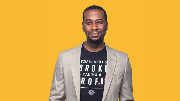 Como homem de 43 anos construiu um patrimônio de sete dígitos depois de perder tudo