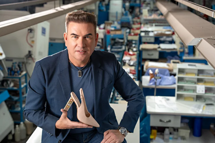 Como um sapateiro do interior gaúcho criou uma marca de luxo espalhada pelo mundo