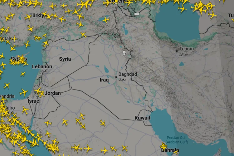 Conflito entre EUA, Israel e Irã fecha espaço aéreo e provoca suspensão de voos