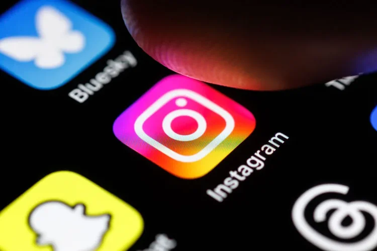 Conheça a ferramenta que cria posts completos para o Instagram — do texto à imagem em segundos