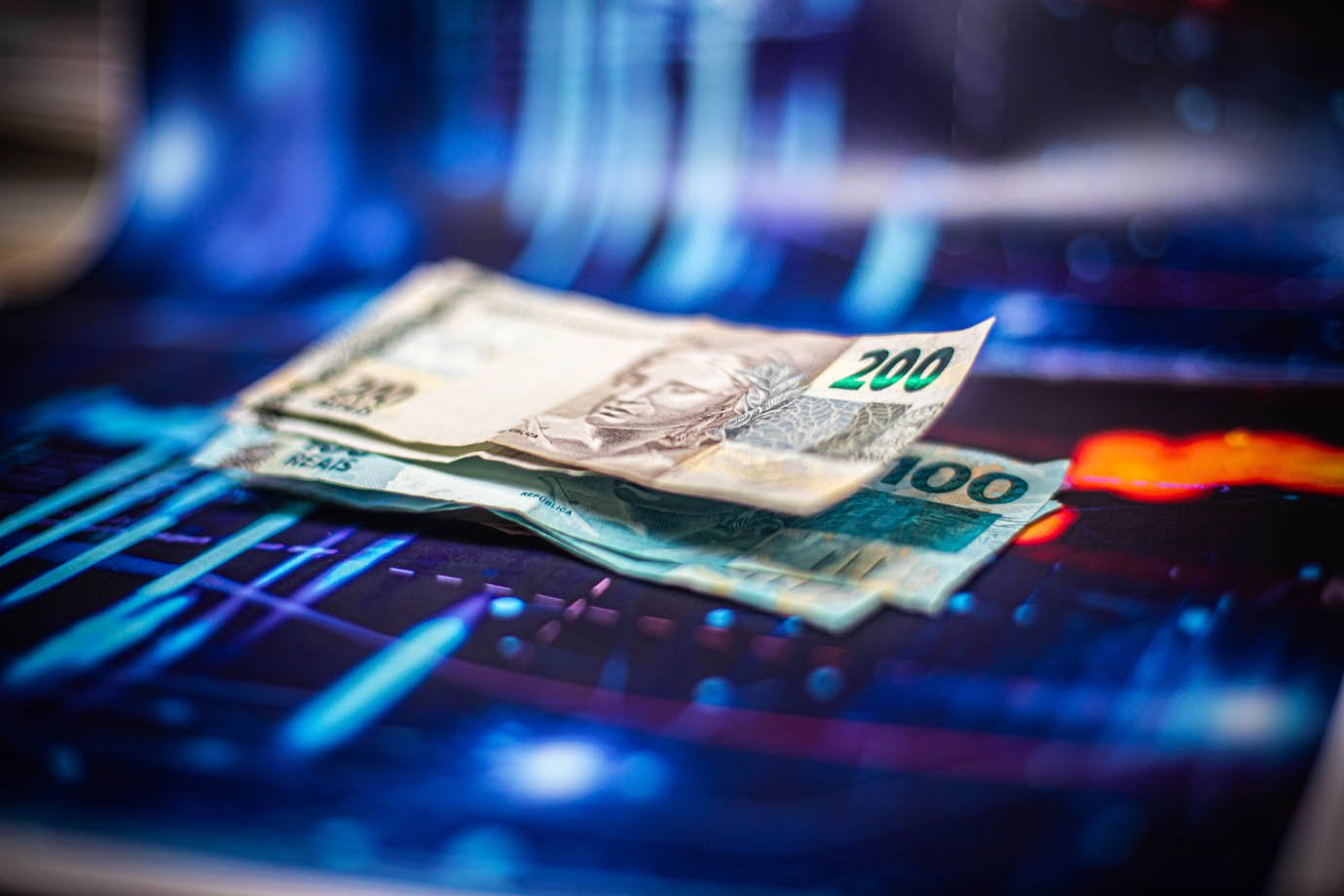 Contas externas têm déficit de US$ 5,6 bi em fevereiro, diz BC