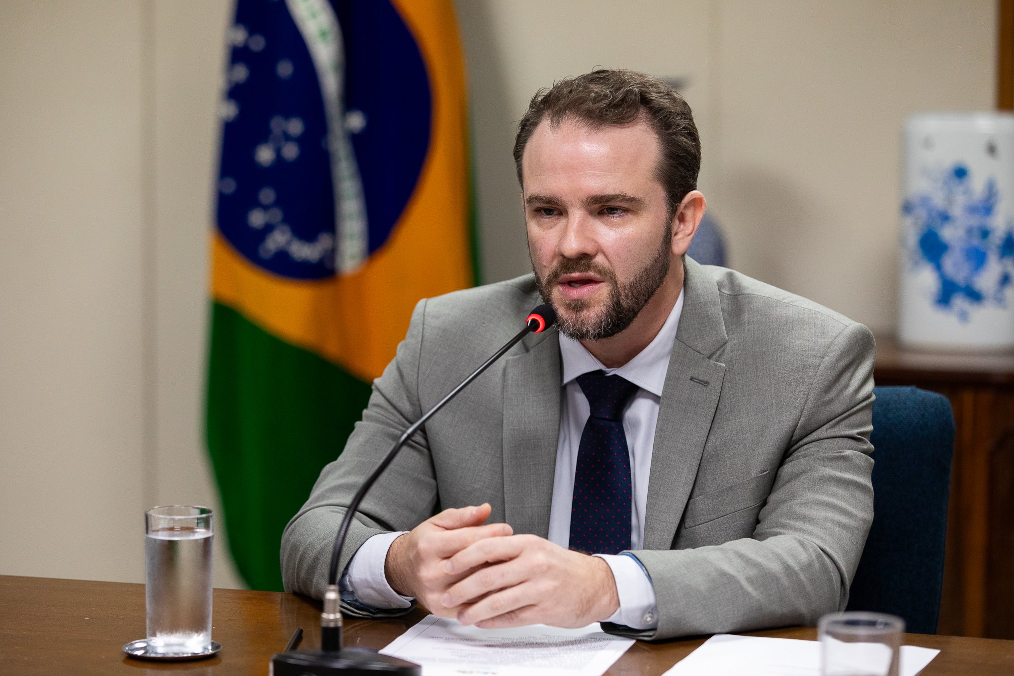 Contribuinte pode deixar de preencher declaração do IR, diz Durigan