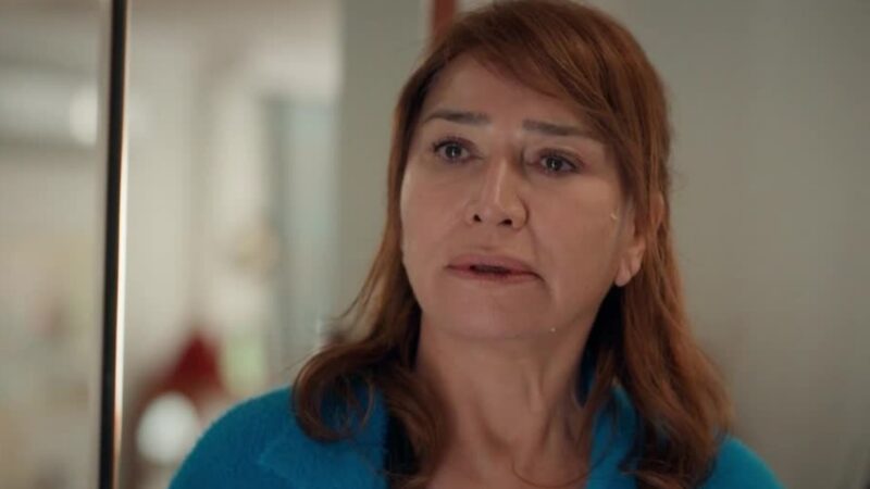 ‘Coração de Mãe’: Após fazer descoberta, Filiz toma uma decisão e proíbe a família de ter contato com a máfia