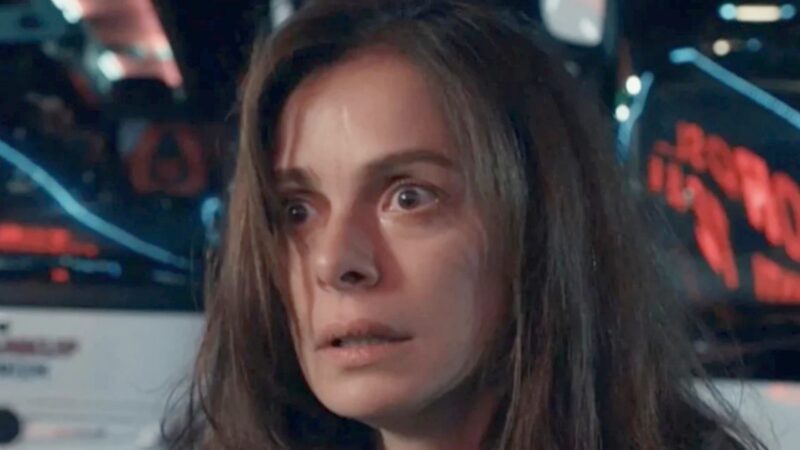 ‘Coração de Mãe’: Karsu perde a linha e acaba revelando traição de Adnan para Irmak