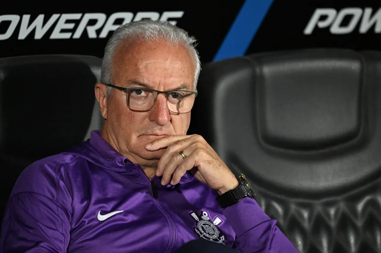 Corinthians demite Dorival Júnior após sequência negativa no Brasileirão