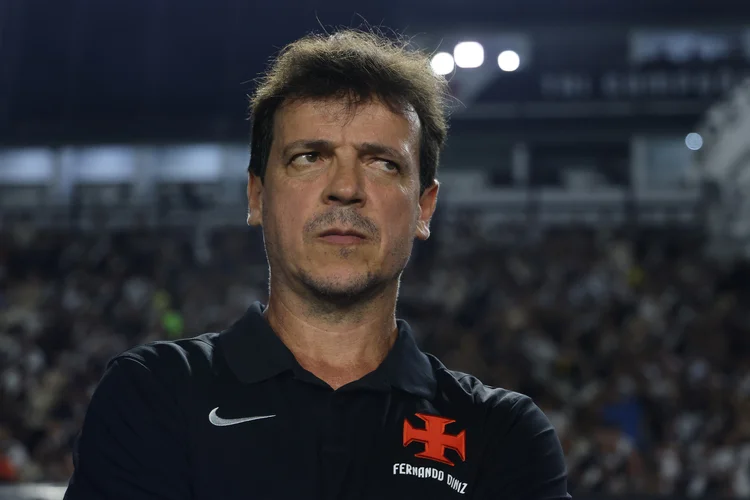 Corinthians encaminha contratação de Fernando Diniz