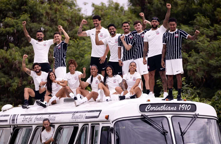 Corinthians lança uniformes para 2026/27 em homenagem à histórica 'Invasão Corintiana'
