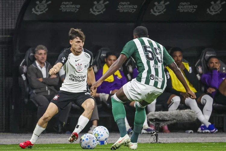 Corinthians perde para o Coritiba, que encerra tabu histórico