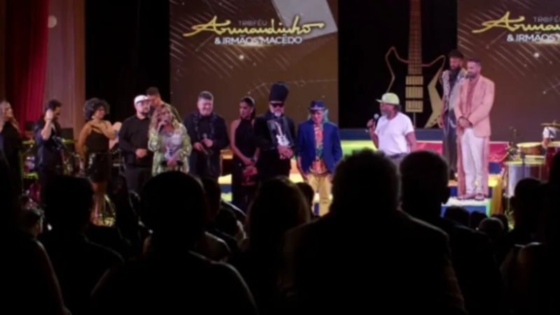 Daniela Mercury insinua que cantor agride a mulher e ele revolta: ‘Prove’