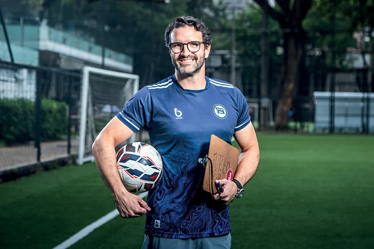 De olho no lance: a dupla jornada de Fernando Rosa, CEO da Havaianas