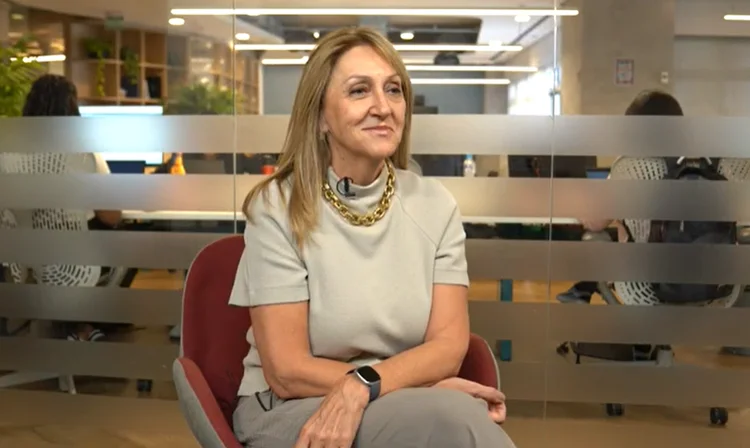 De Oracle à Microsoft, a executiva brasileira que fez da reinvenção sua maior vantagem