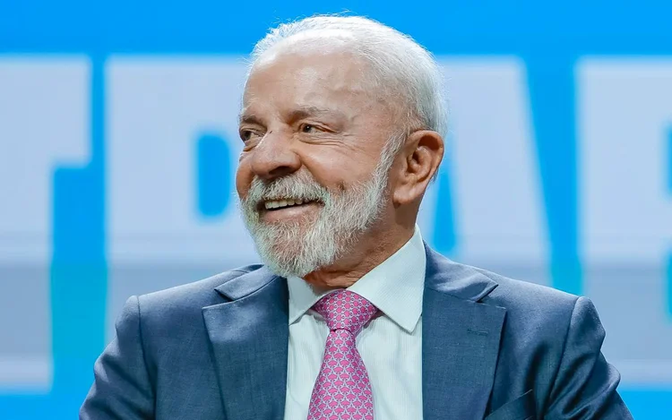 Desaprovação de Lula é de 52,4% e aprovação de 43,2%, diz pesquisa Futura