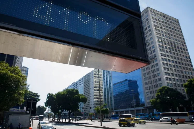 'Desastre térmico': Brasil deve bater recordes de calor em 2026 com El Niño e crise climática